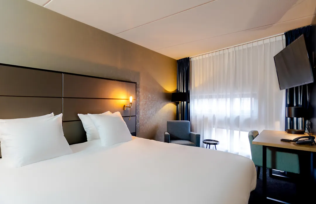 Leonardo Hotel Groningen City Center-1